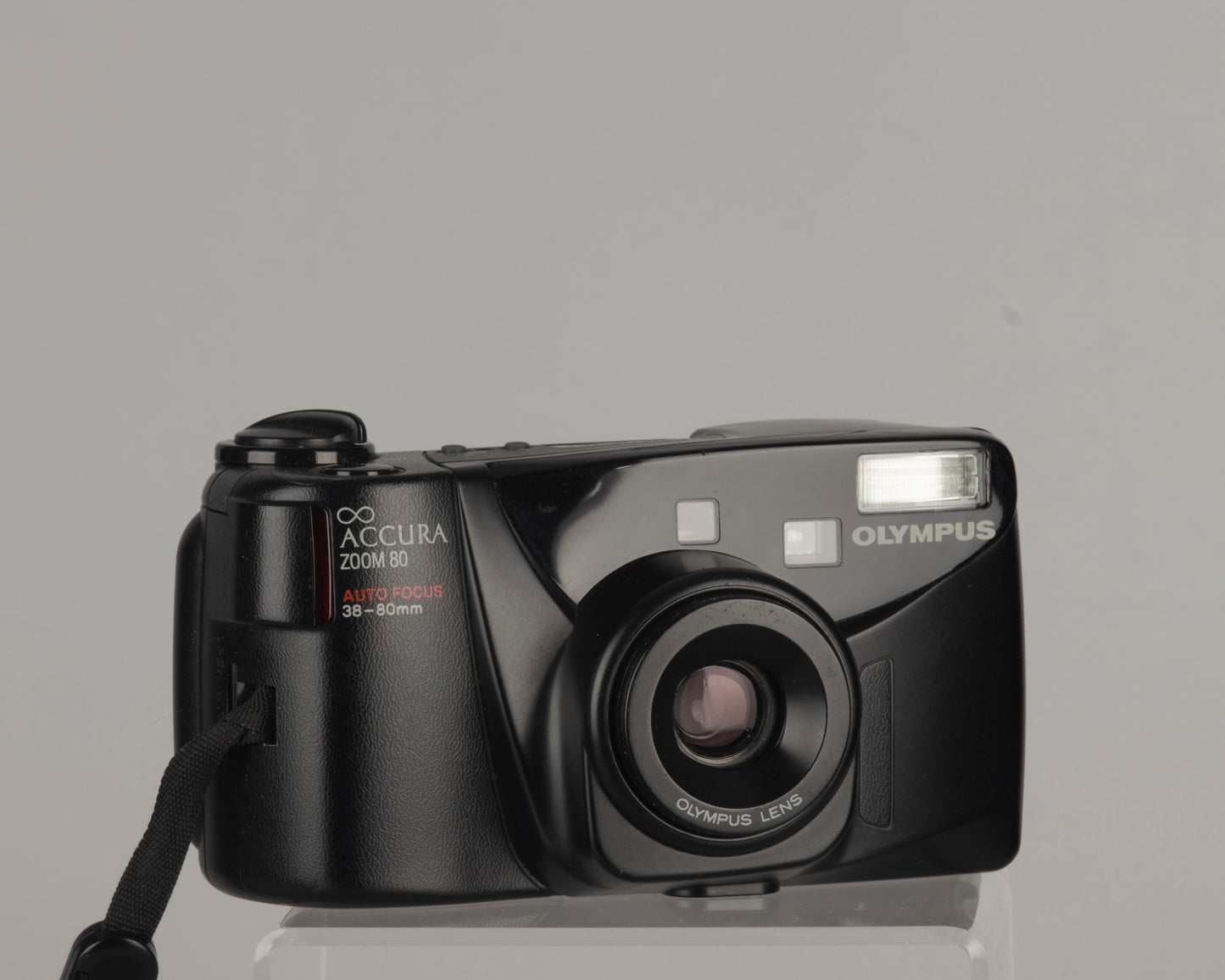 Appareil photo Olympus Infinity Accura Zoom 80 35 mm avec étui