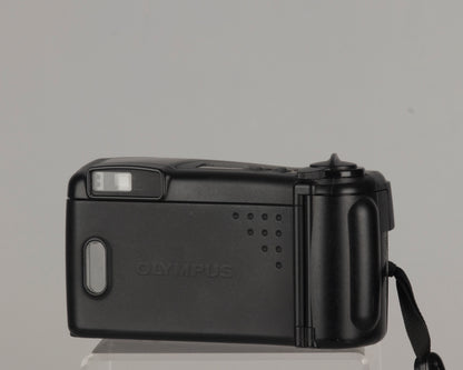 Appareil photo Olympus Infinity Accura Zoom 80 35 mm avec étui