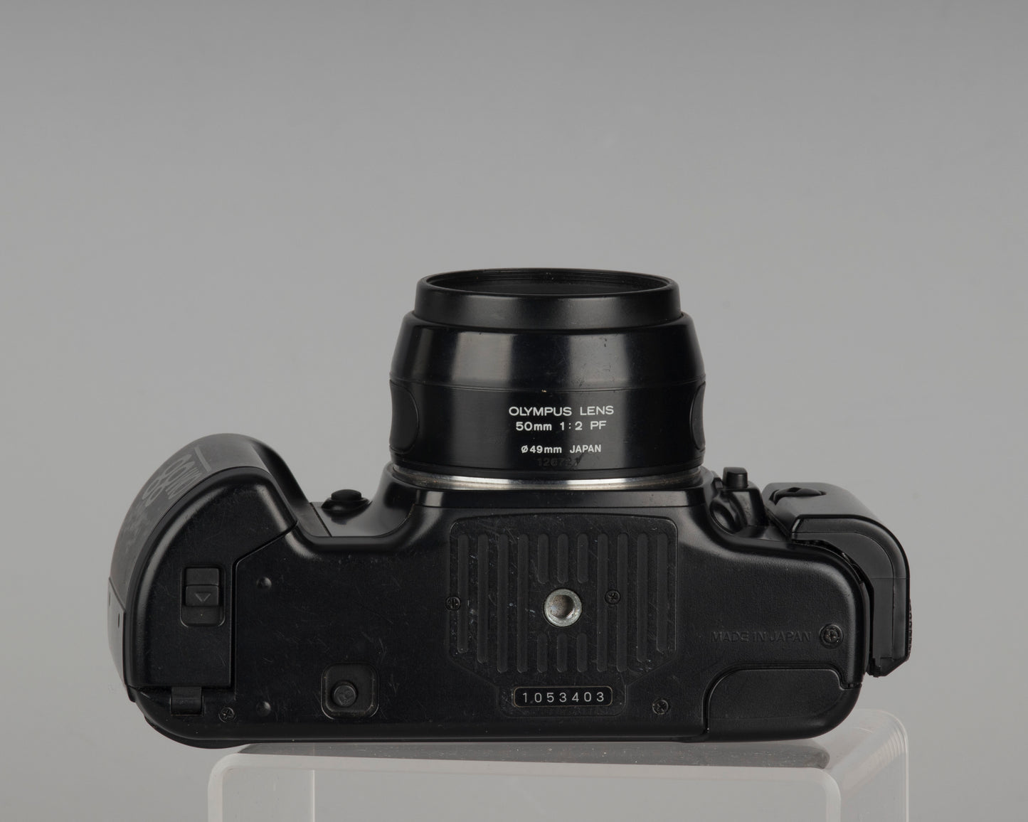 Olympus OM-88 Reflex 35 mm avec objectif 50 m f2 PF et adaptateur manuel 2