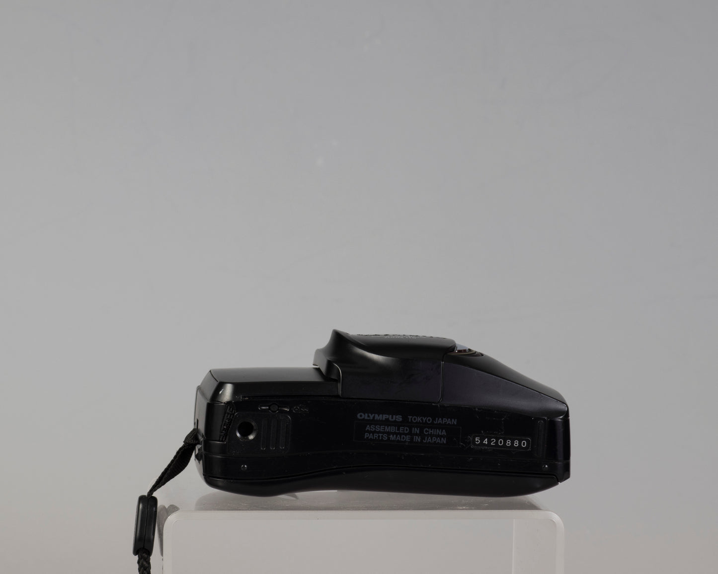 Olympus Infinity Stylus Zoom 115 35mm film camera