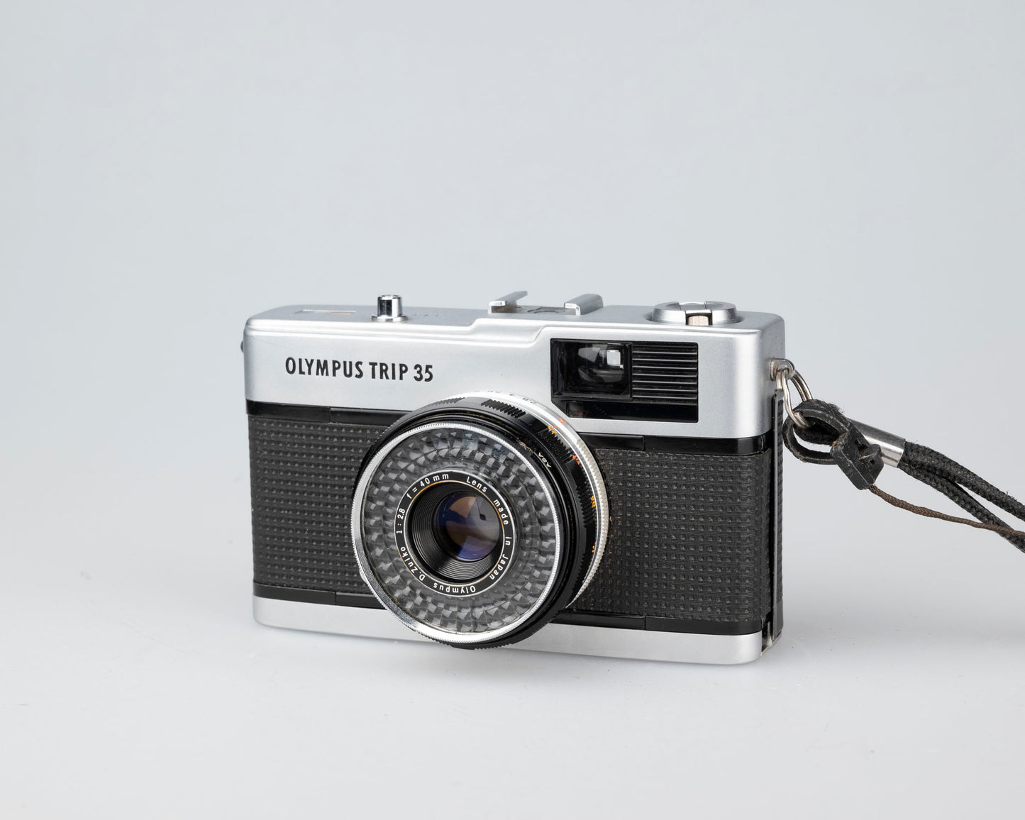 Olympus Trip 35 35mm camera w/ case (serial 3431767)