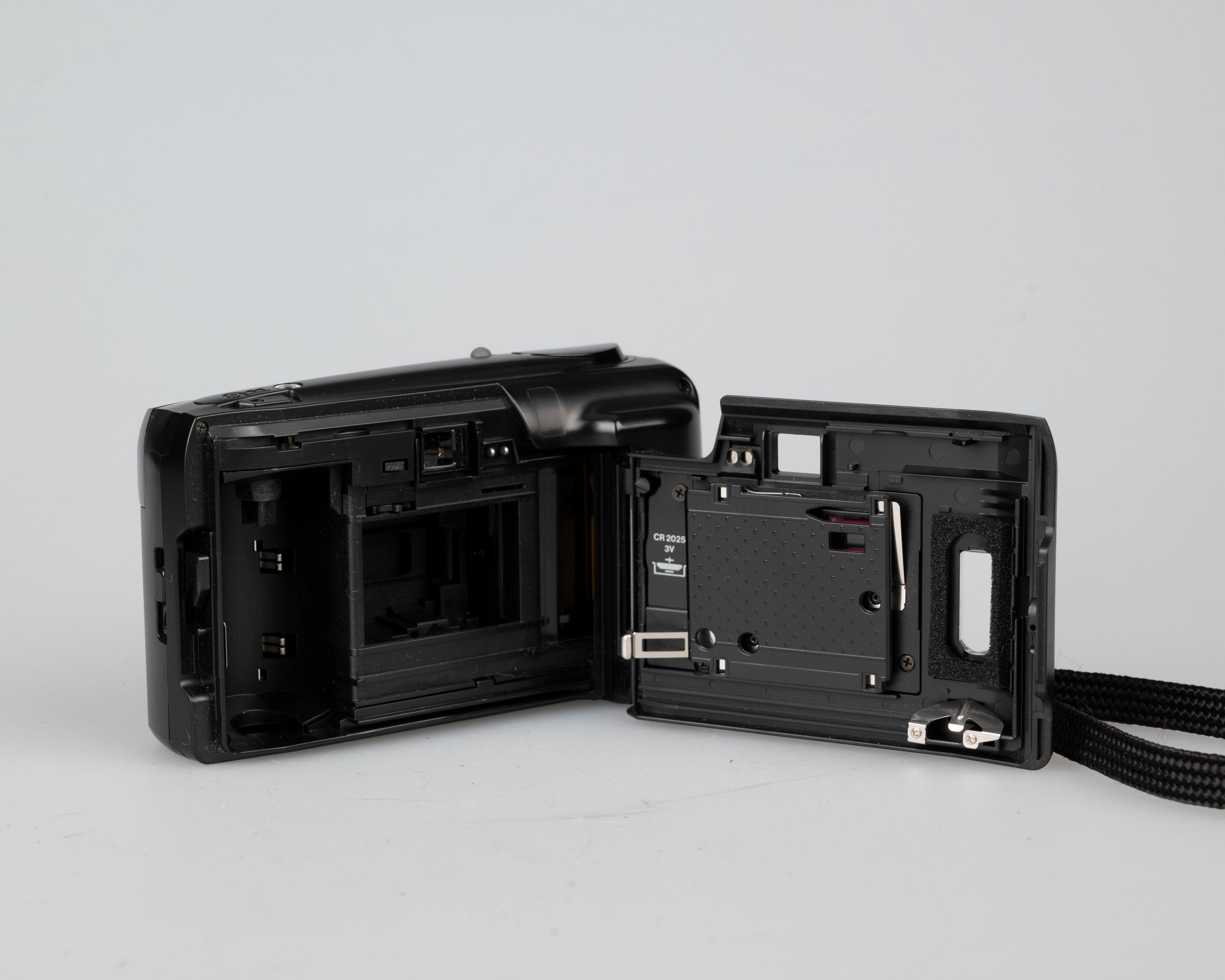 Olympus Trip AF 31 35mm camera w/ case (serial 1198562) – New Wave