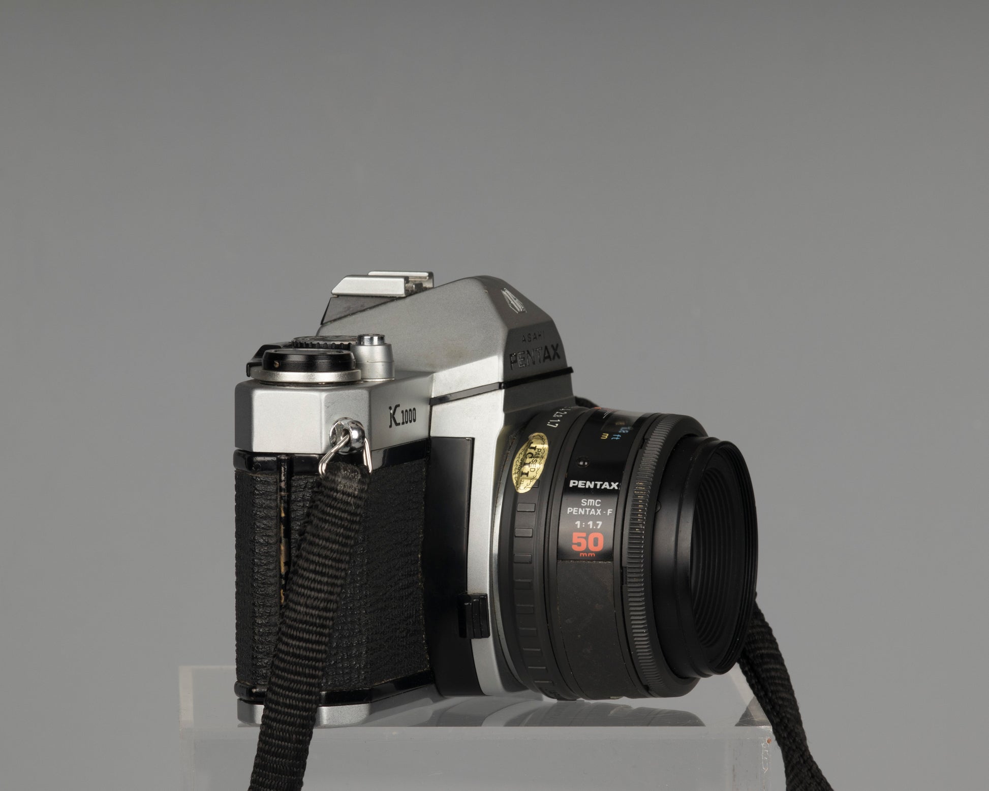 Pentax K1000 side view (film advance side)