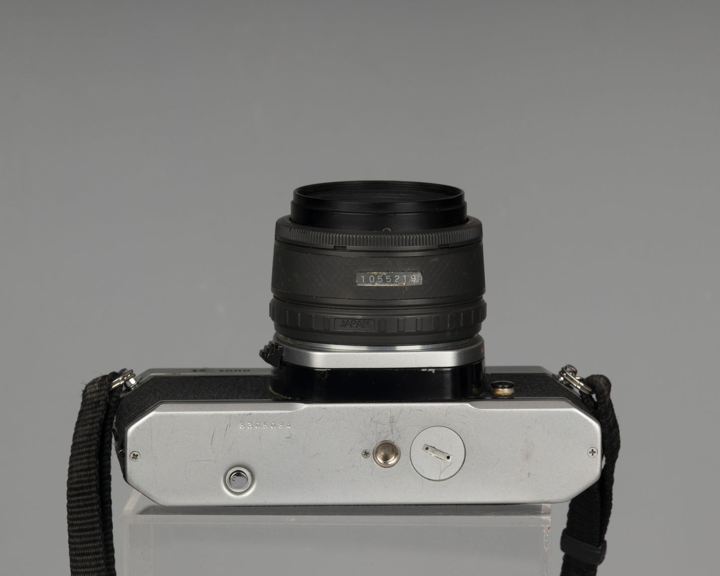Pentax K1000 bottom 