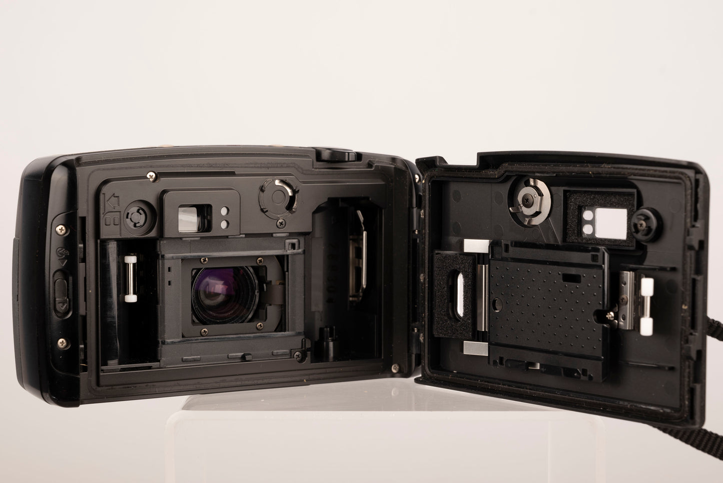 Appareil photo Pentax Espio 105WR 35 mm avec étui (série 1829263)