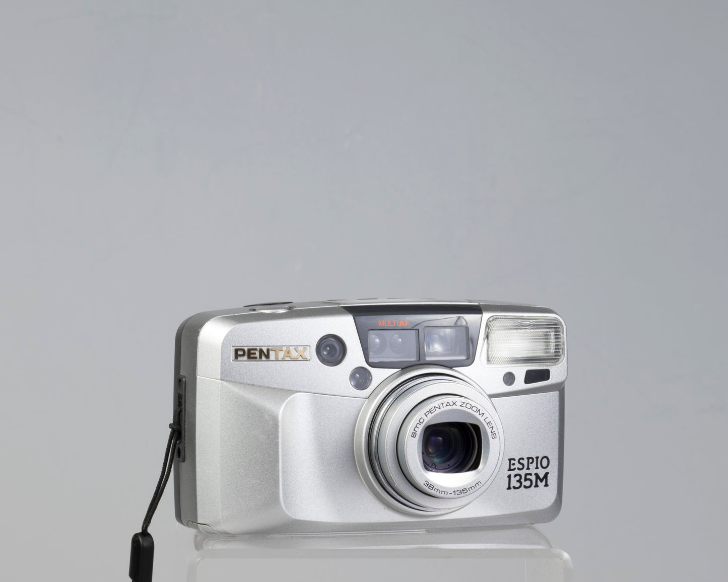 The Pentax Espio 135m (aka IQZoom 135m) is a quality zoom point-and-shoot from the early aughts