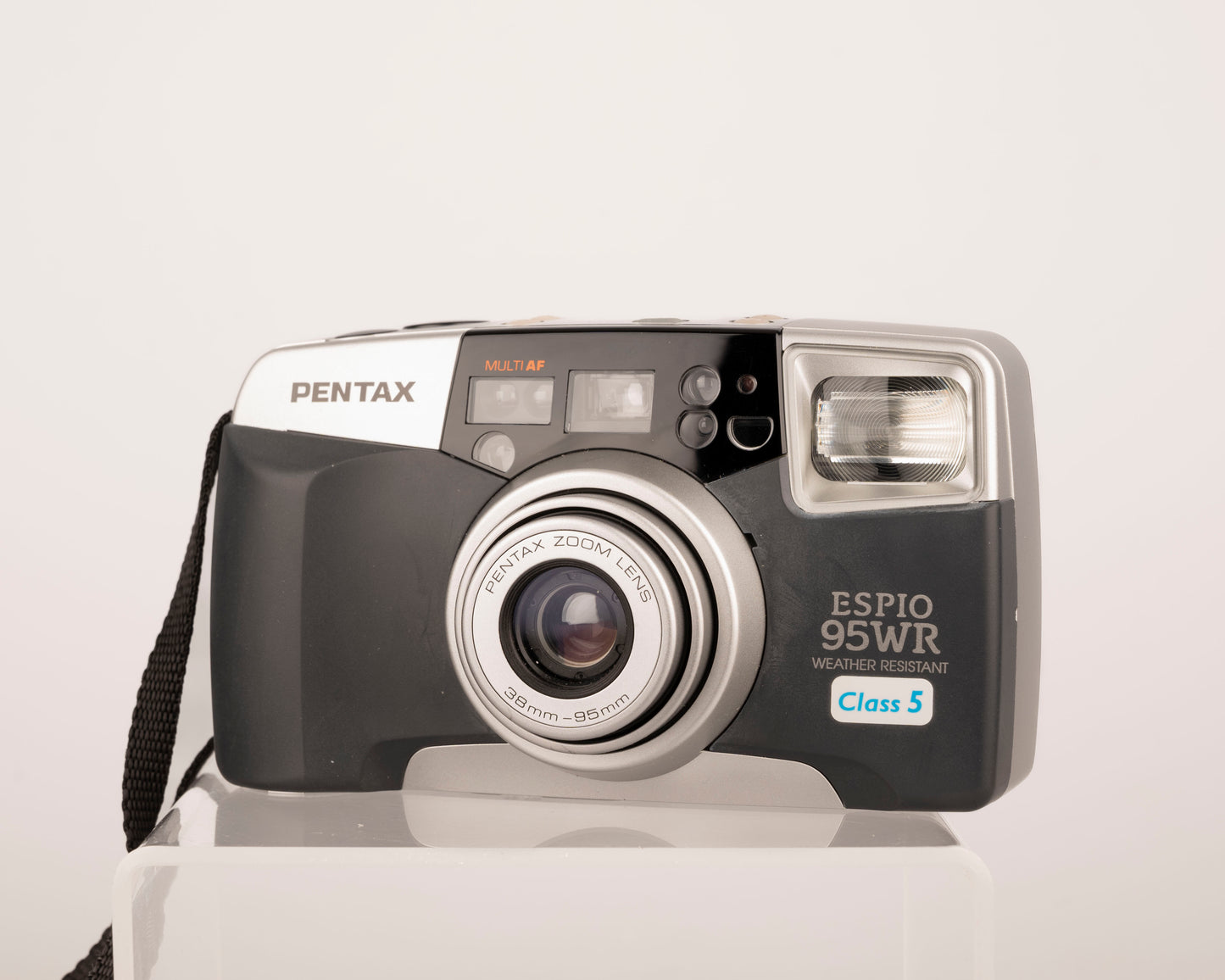Pentax Espio 95WR 35mm camera w/ original case (serial 5690718)