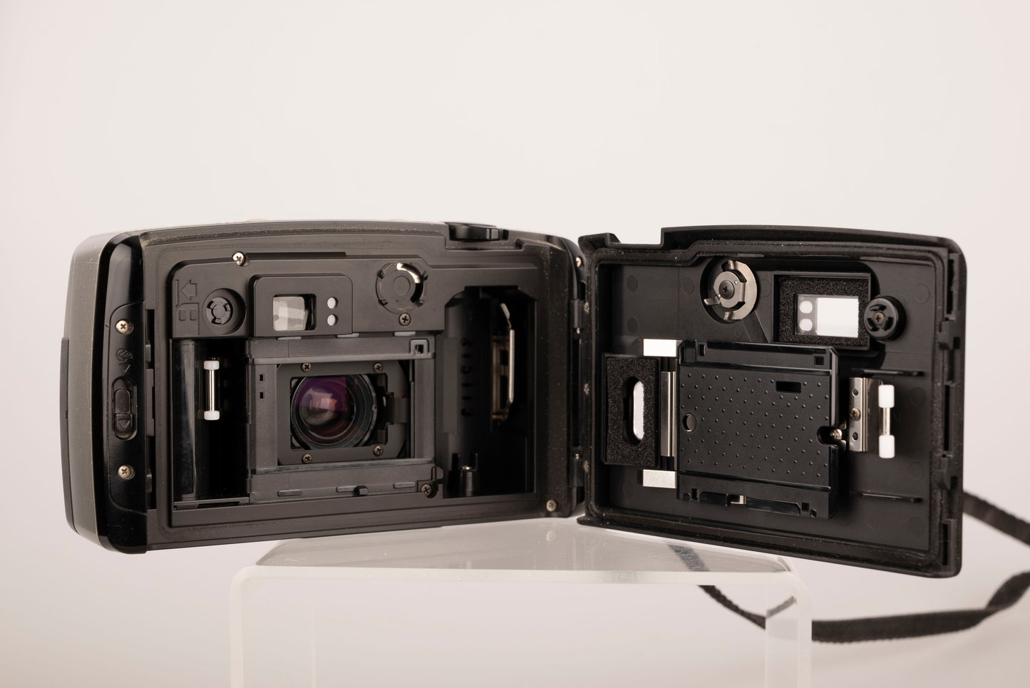 Appareil photo Pentax Espio 95WR 35 mm avec étui d'origine (série 5441341)