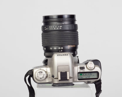 Pentax MZ-50 Reflex 35 mm avec objectif Promaster 28-105 mm