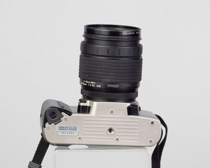 Pentax MZ-50 Reflex 35 mm avec objectif Promaster 28-105 mm
