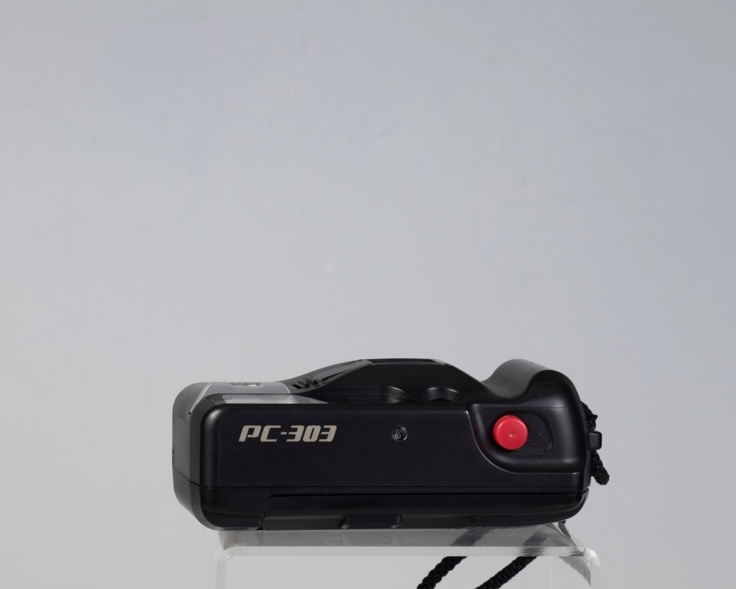 Pentax PC-303 compact 35mm camera *flash not working; otherwise OK* (serial 8251393)