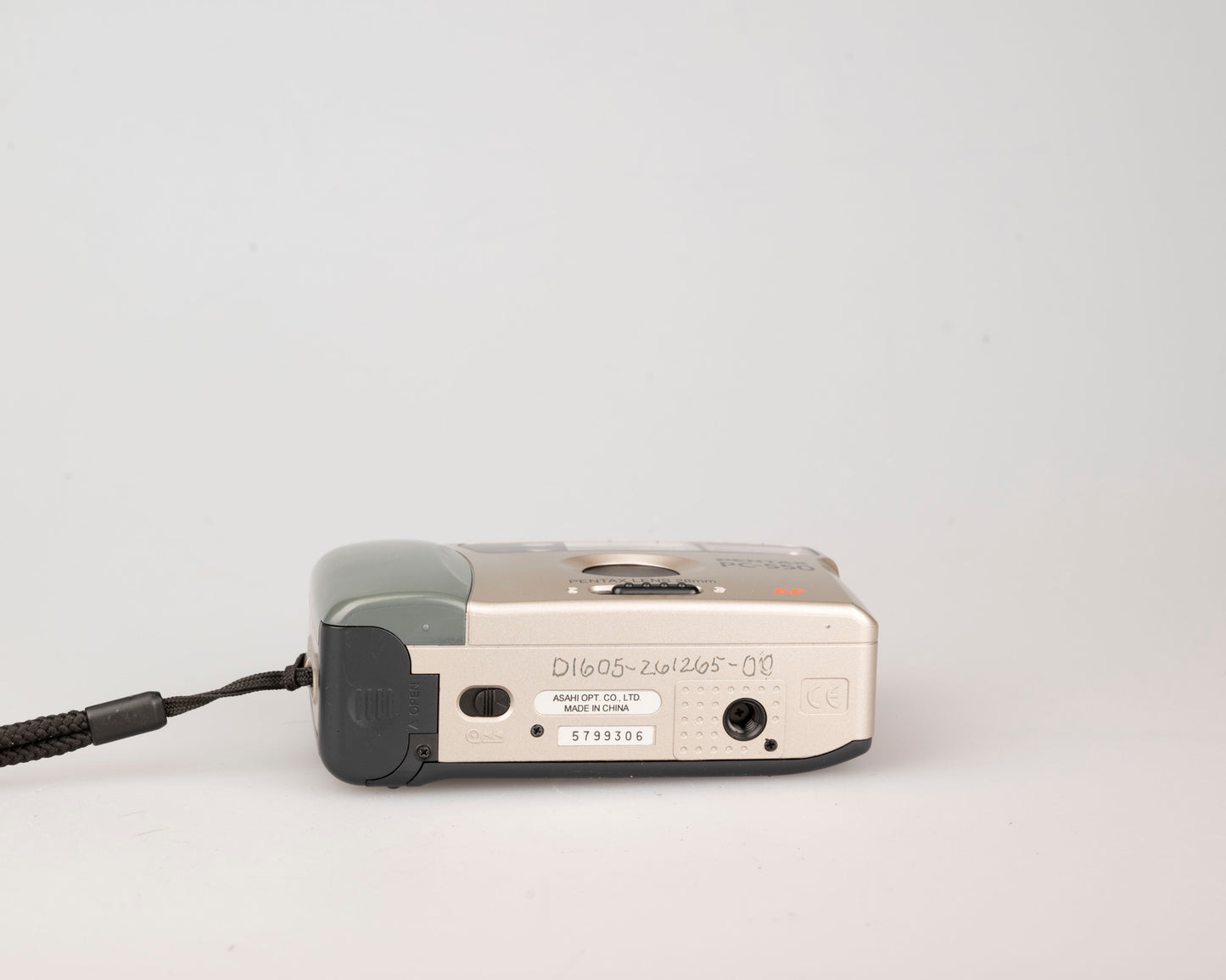 Appareil photo Pentax PC-550 35 mm avec étui (série 5799306)