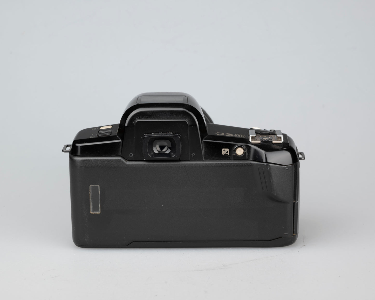 Pentax PZ-10 35 mm SLR avec objectif Sigma 28-105 mm f2.8-4 (série 5708409)