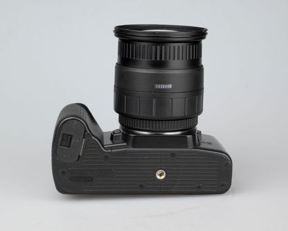 Pentax PZ-10 35 mm SLR avec objectif Sigma 28-105 mm f2.8-4 (série 5708409)