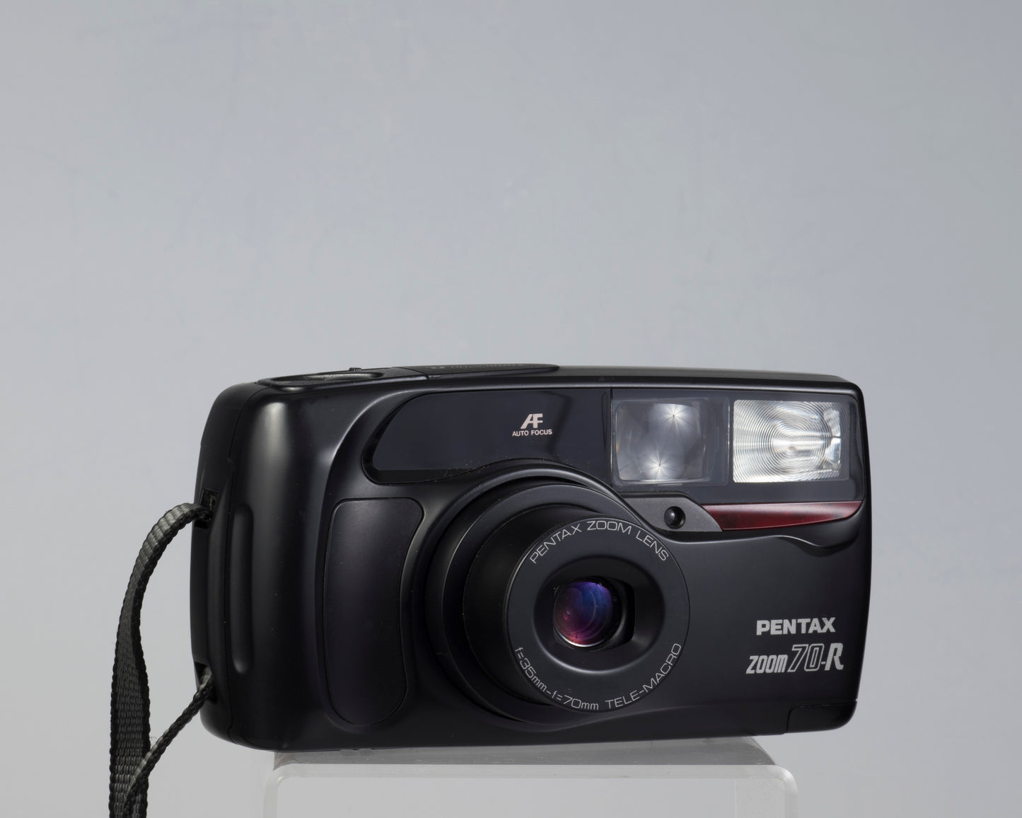 Appareil photo argentique Pentax Zoom70-R 35 mm avec étui (série 3675866)