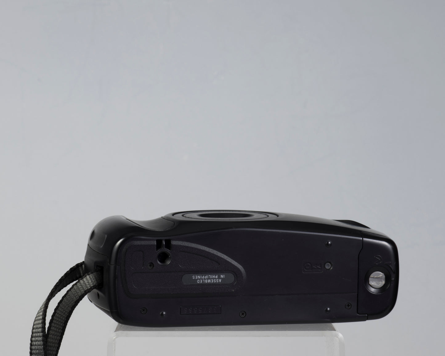 Appareil photo argentique Pentax Zoom70-R 35 mm avec étui (série 3675866)
