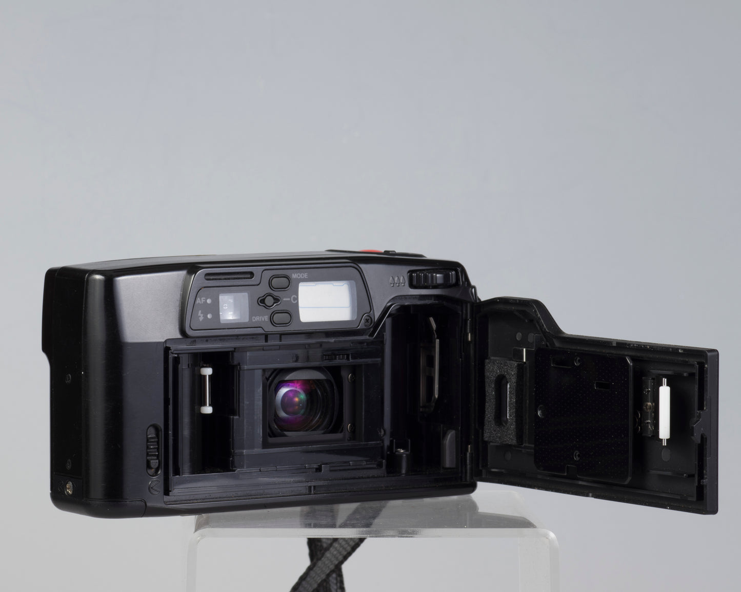 Pentax Zoom 70-X 35mm camera *LCD screen issues; otherwise works well* (serial 7813716)