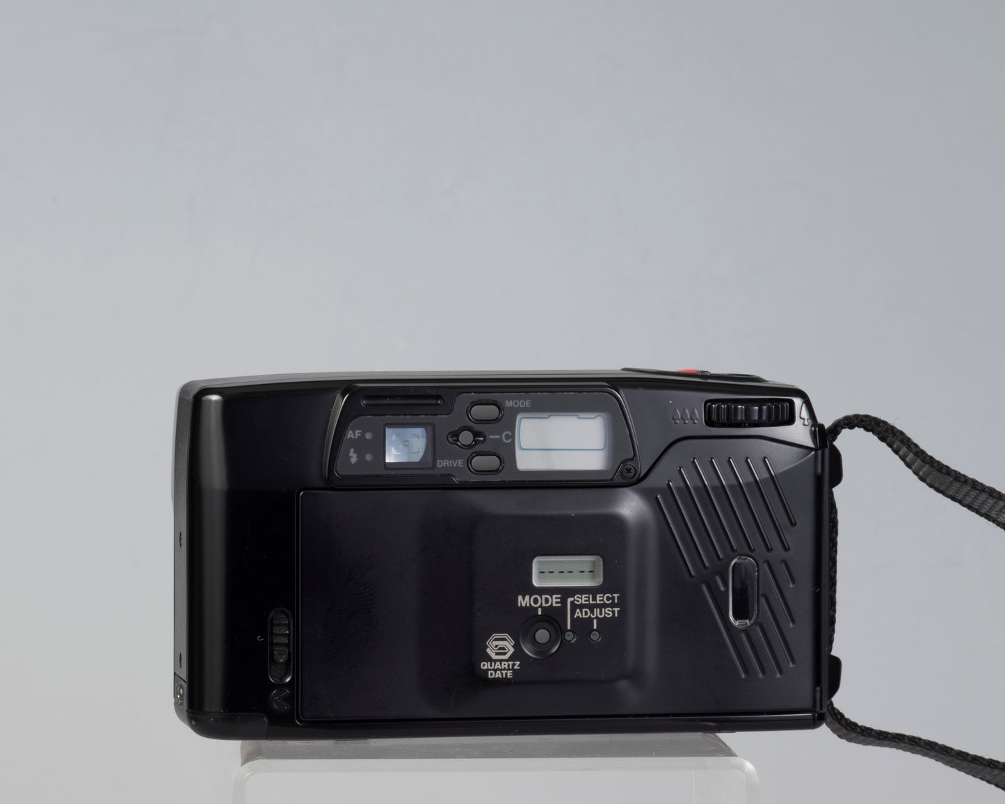 Pentax Zoom 70-X 35mm camera w/case (serial 8033387)