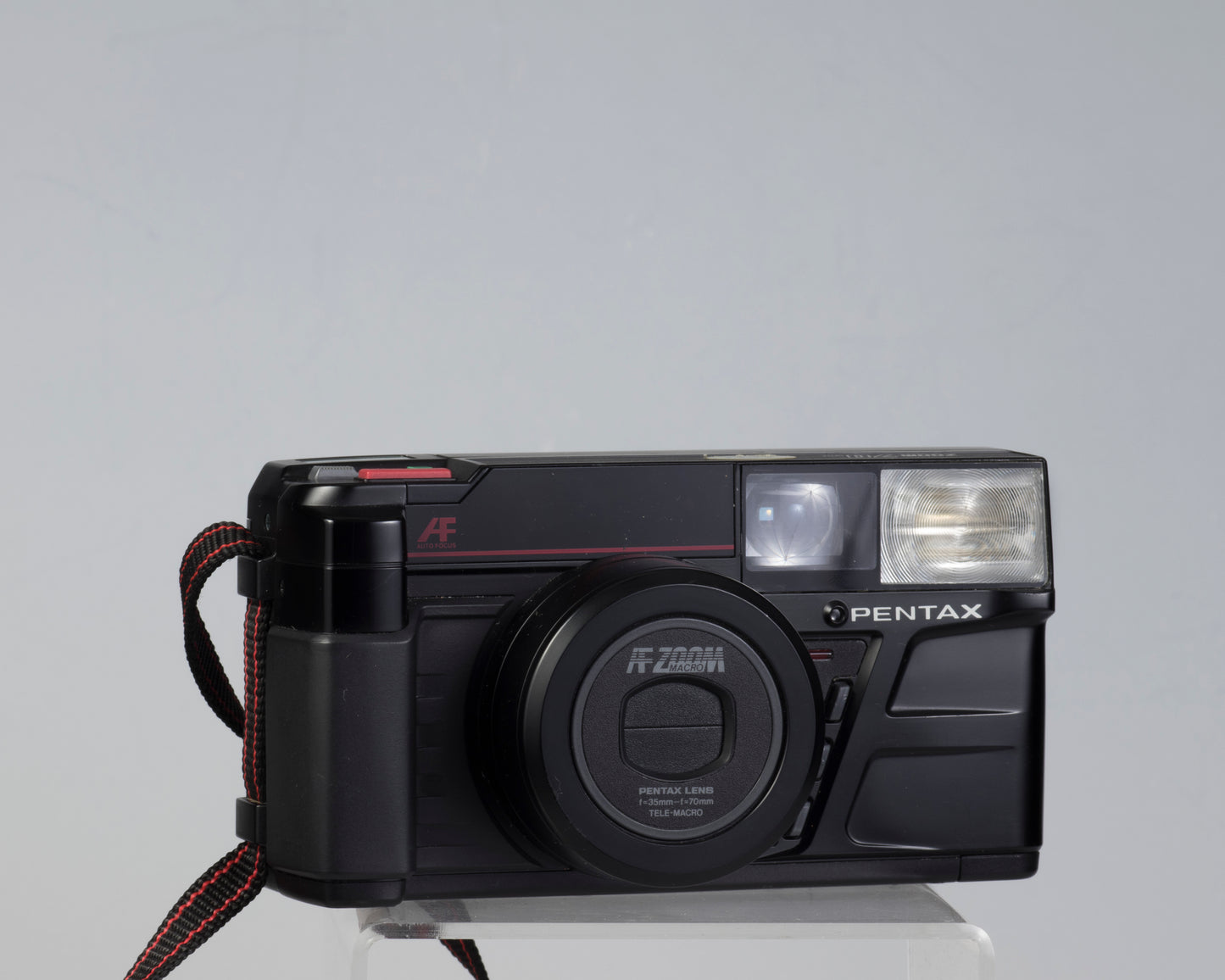 Pentax Zoom-70 Date (IQZoom) Appareil photo 35 mm avec étui (série 578125)