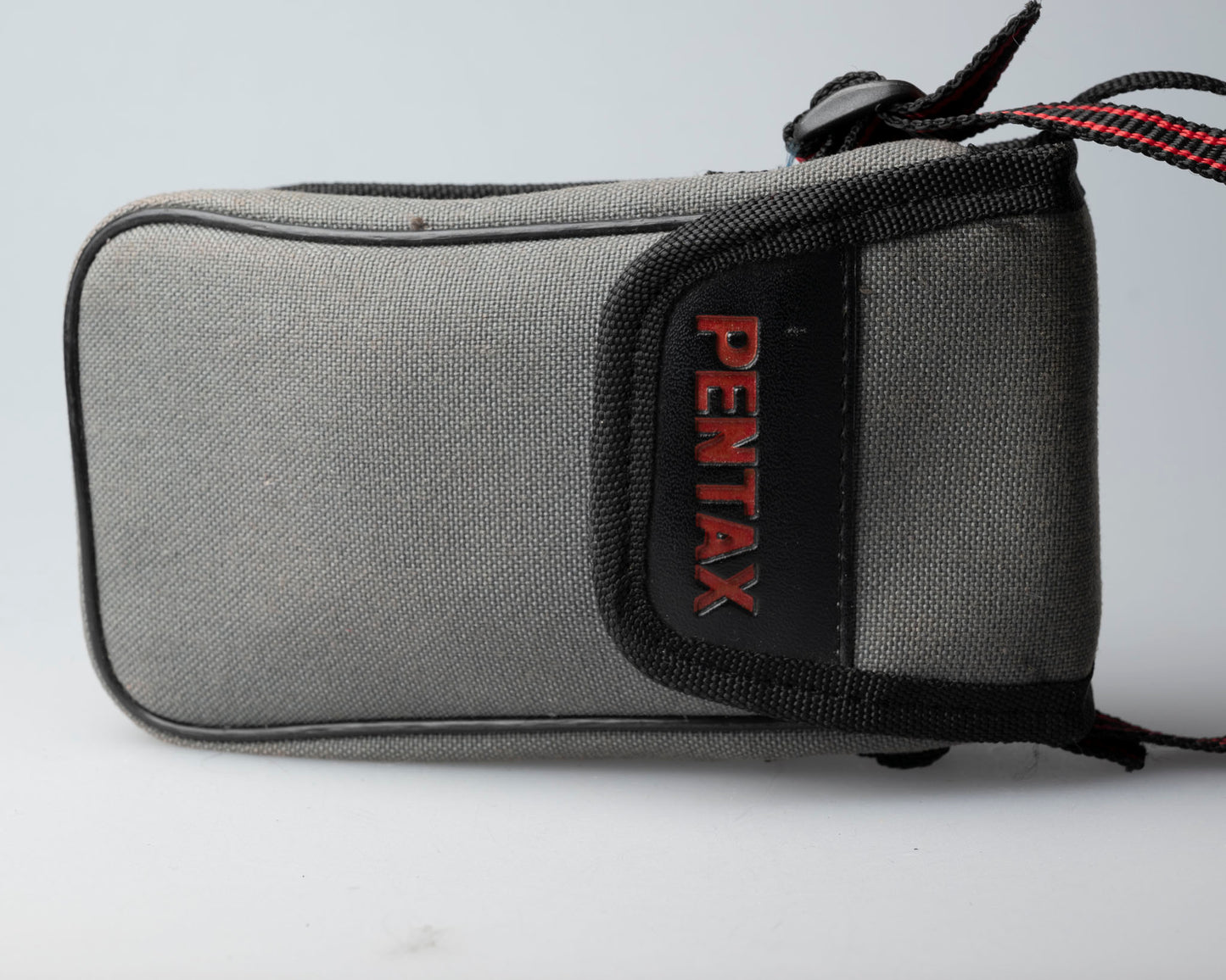 Appareil photo Pentax Zoom 280-P 35 mm avec étui rembourré