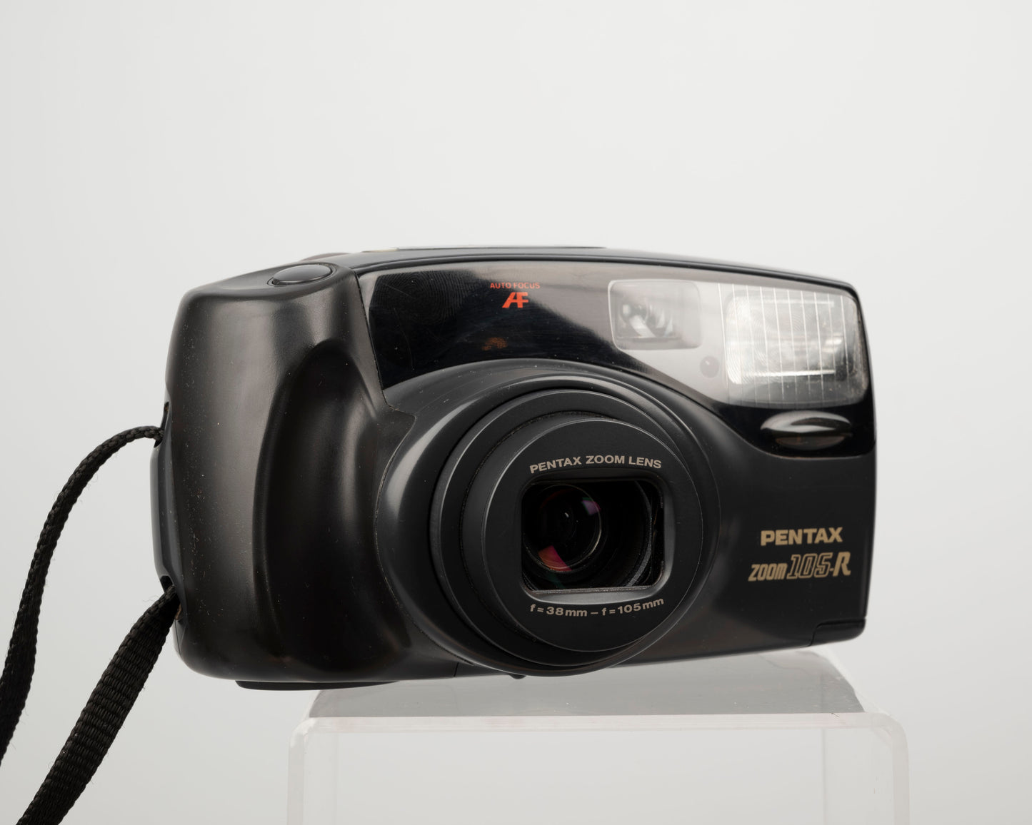 Pentax Zoom 105-R 35mm camera w/case and manual (serial 2483300)