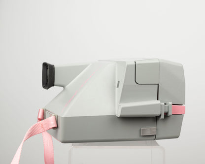 Appareil photo instantané Polaroid 600 Cool Cam gris et rose (série C8W38593)