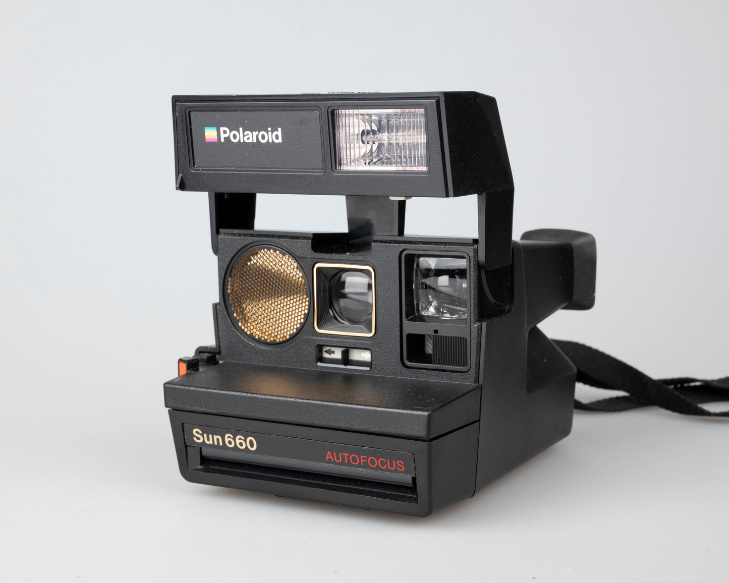 Polaroid Sun 660 Autofocus instant film camera (serial E6R6069VE)