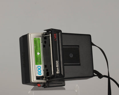 Polaroid Sun 600 LMS instant film camera (serial D3T74680NA)