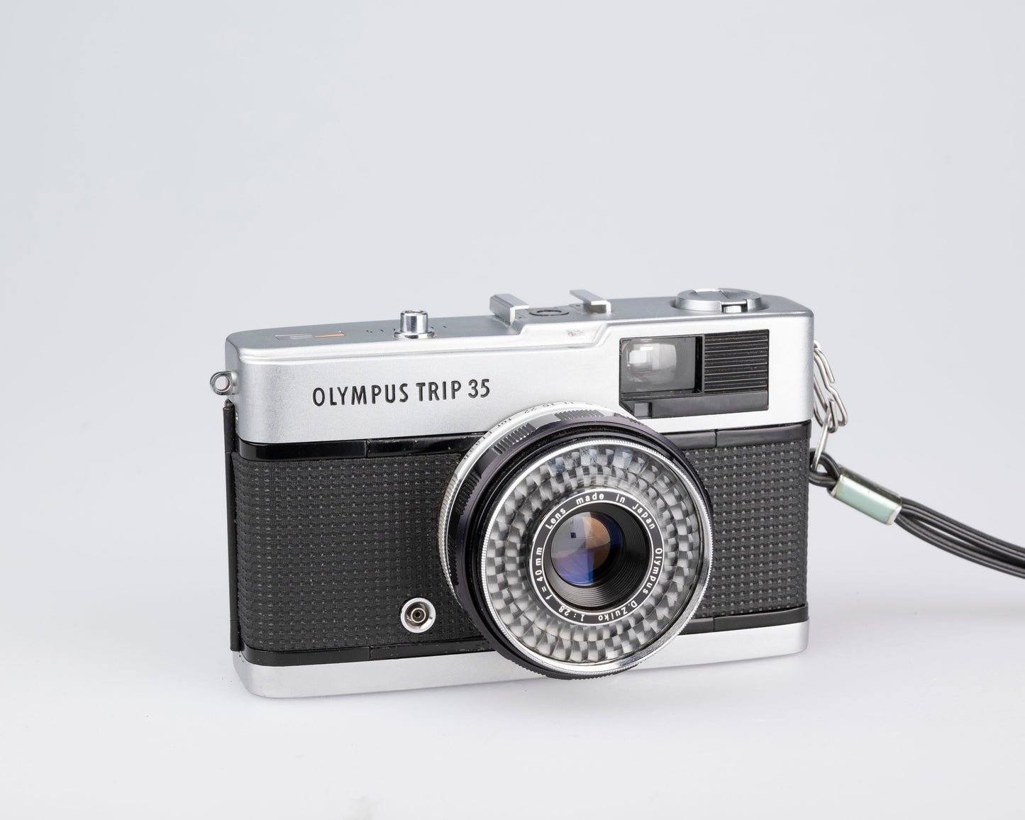 Olympus Trip 35 35mm camera w/ case and manual (serial 1198715)