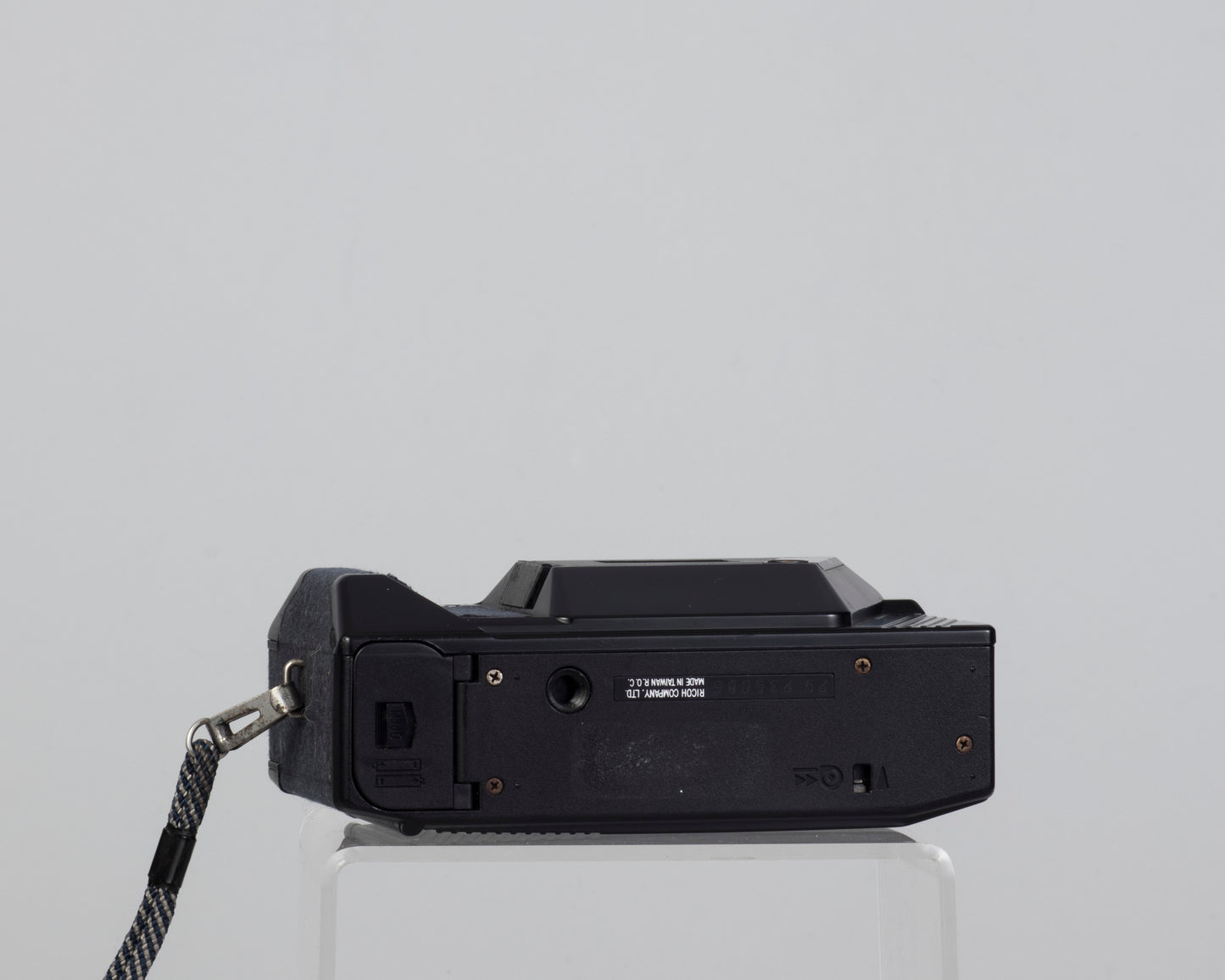 Ricoh AF-55 compact 35mm film camera w/ case (serial 29235086)