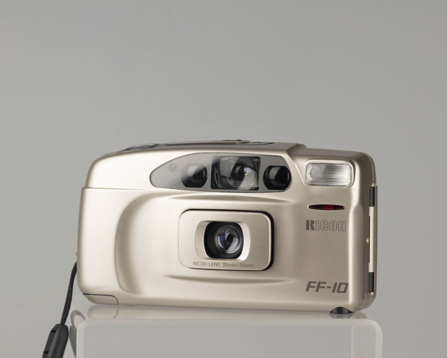 Ricoh FF-10 AF 35mm film camera (with case)