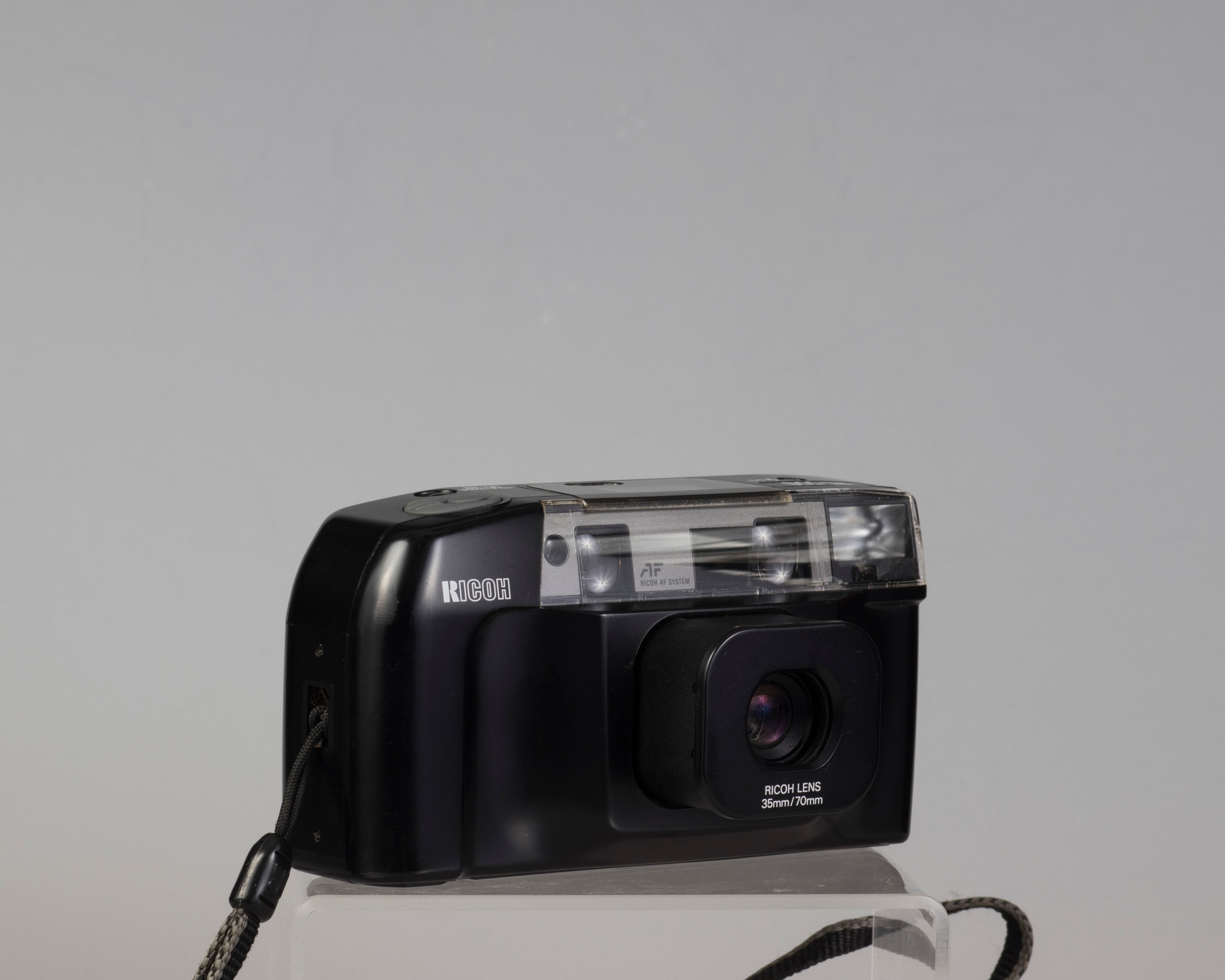 Ricoh RT-550 dual lens 35mm film camera – New Wave Pool