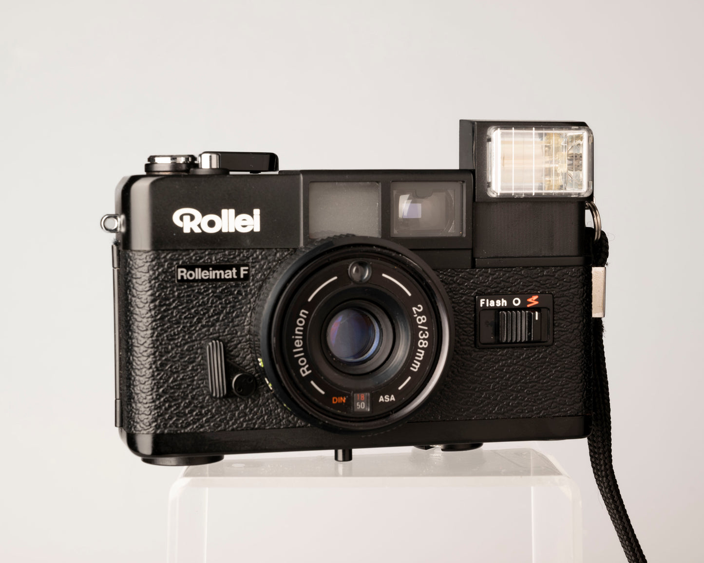 Rolleimat F 35mm zone focus camera w/ box, case, and manual