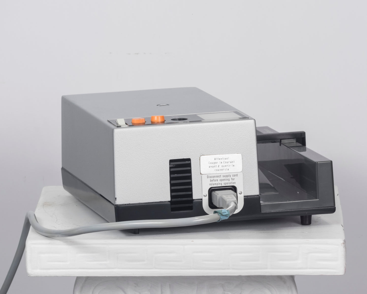Rollei P350AF 35mm slide projector