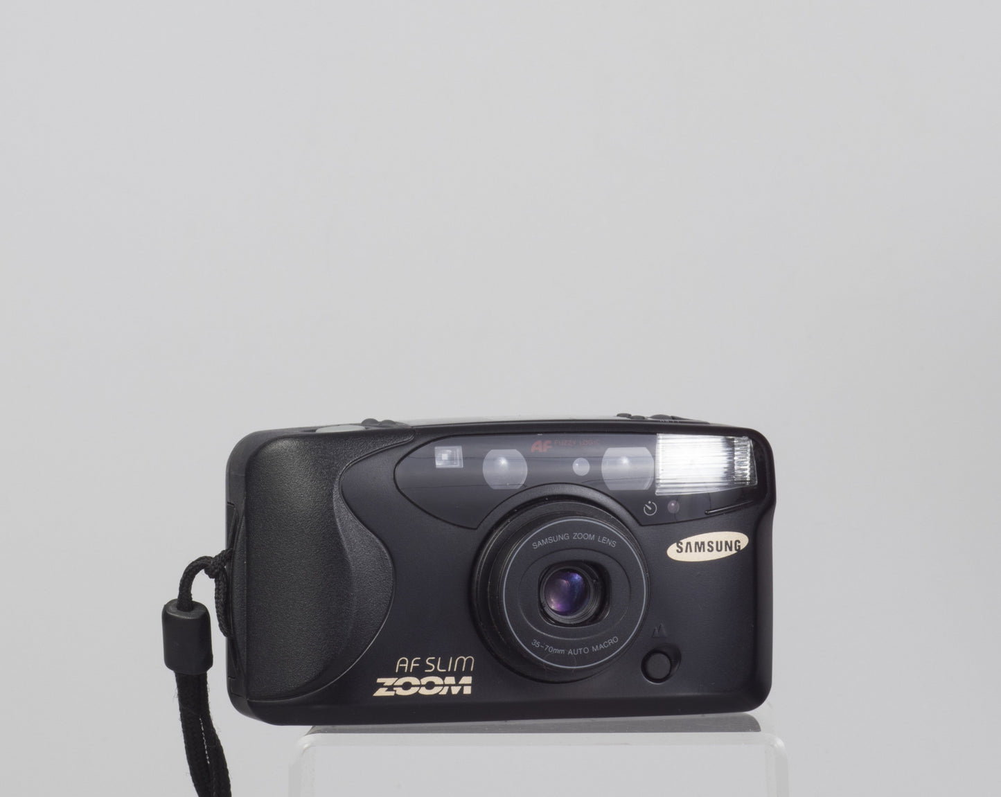 Samsung AF Slim Zoom 35mm film camera w/ case (flash not working)