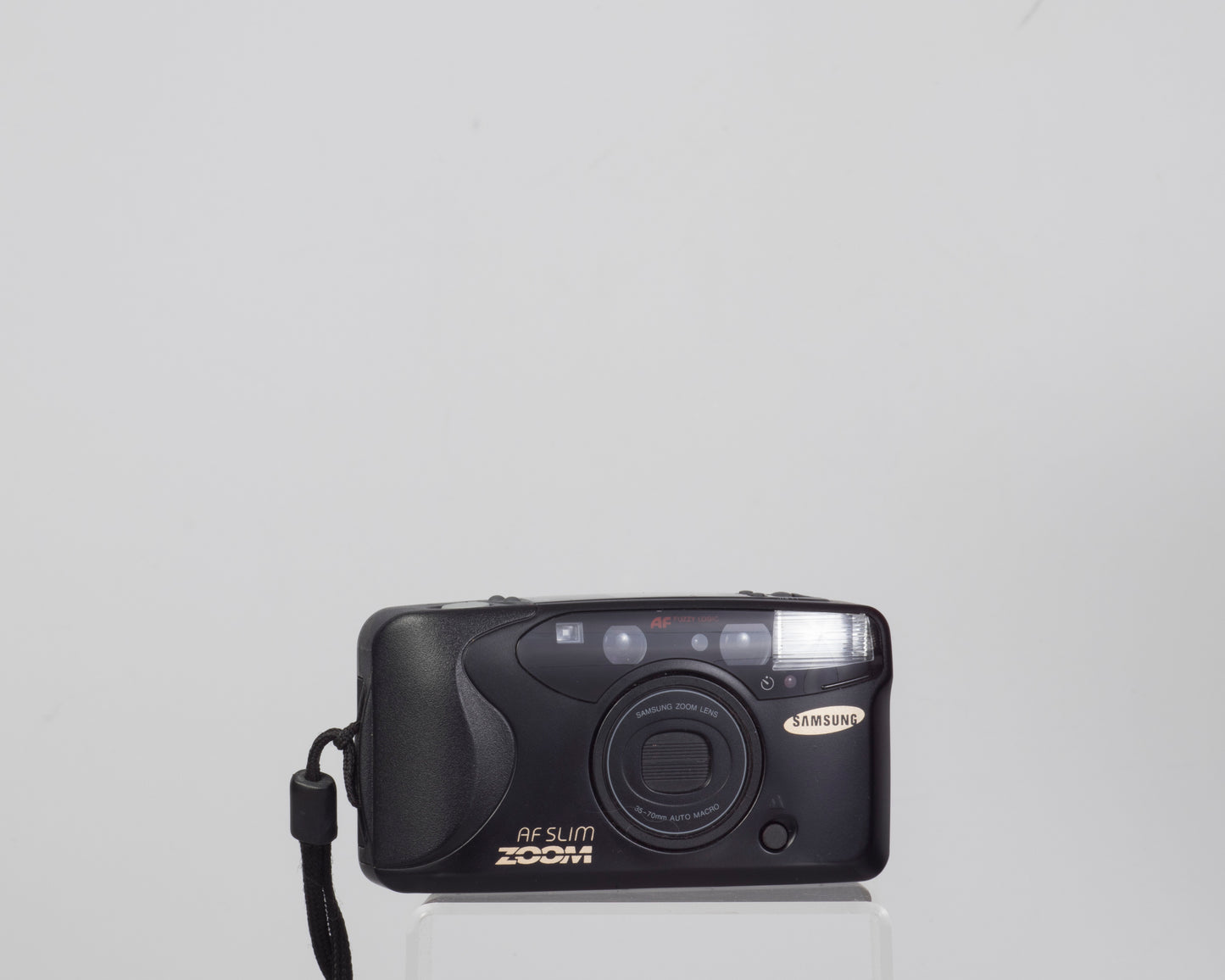 Samsung AF Slim Zoom 35mm film camera w/ case (flash not working)