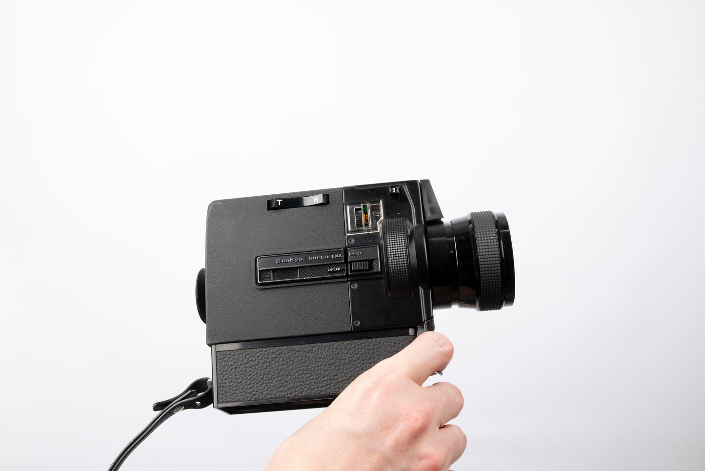 Sankyo Super LXL 250 Super 8 camera w/ case + manual (serial 208792)
