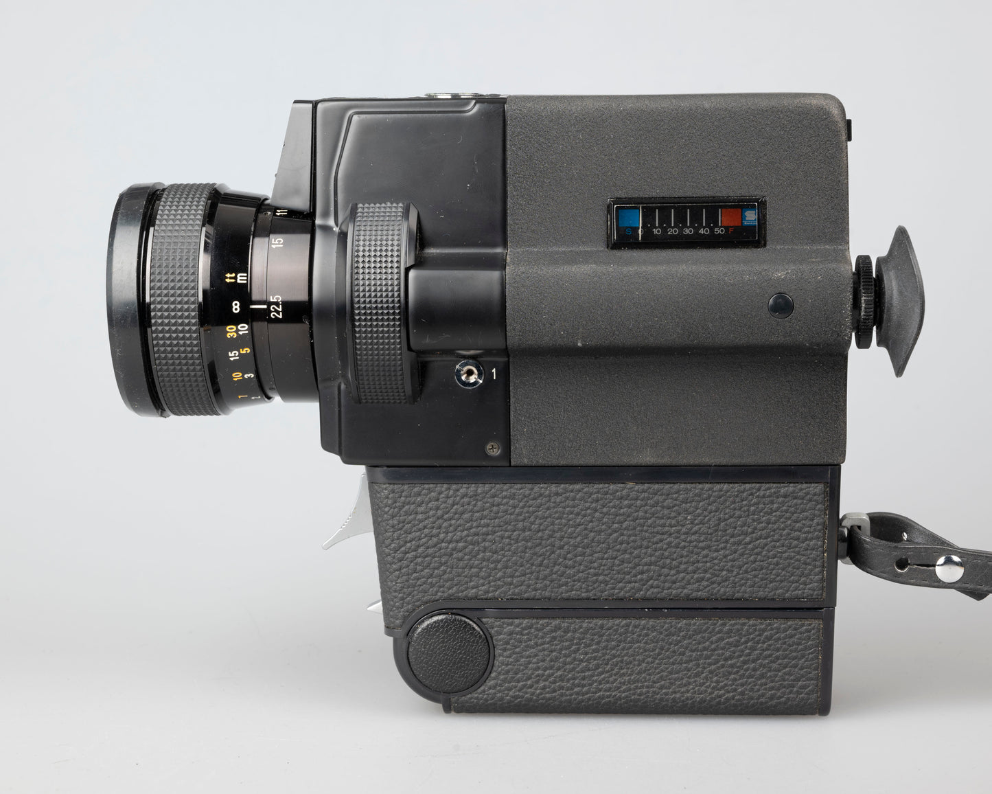 Sankyo Super LXL 250 Super 8 camera w/ case + manual (serial 208792)