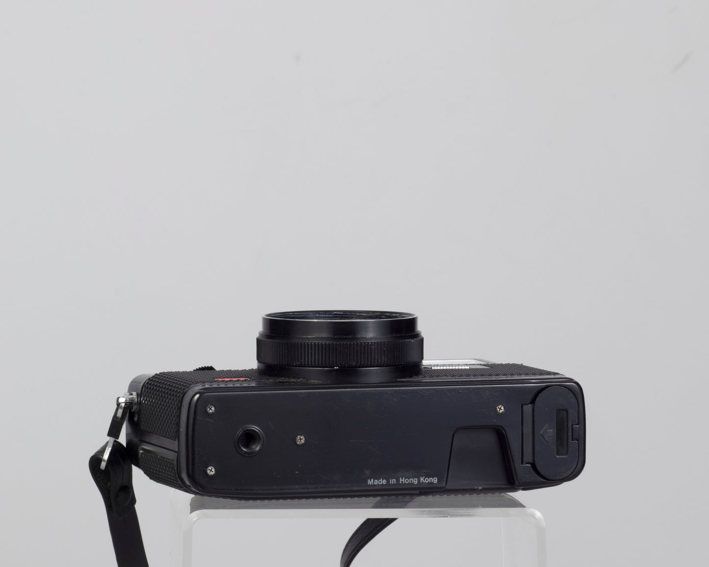 The Sears (Halina) MW35E is a simple zone focus 35mm camera (bottom view)