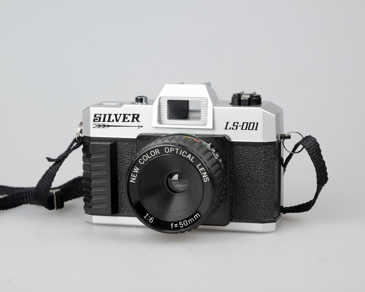 Appareil photo 35 mm sans mise au point avec objectif couleur argent LS-001 avec étui