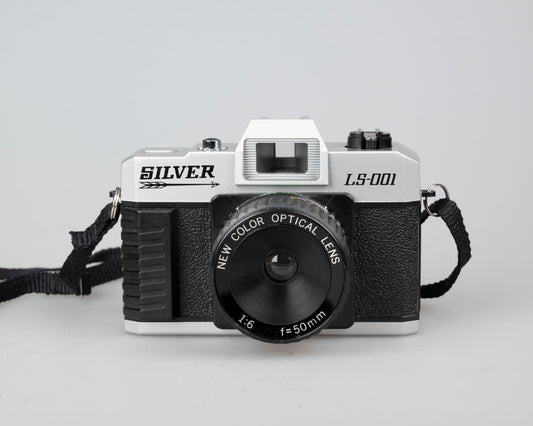 Silver LS-001 Optical Color Lens focus free 35mm camera w/ case