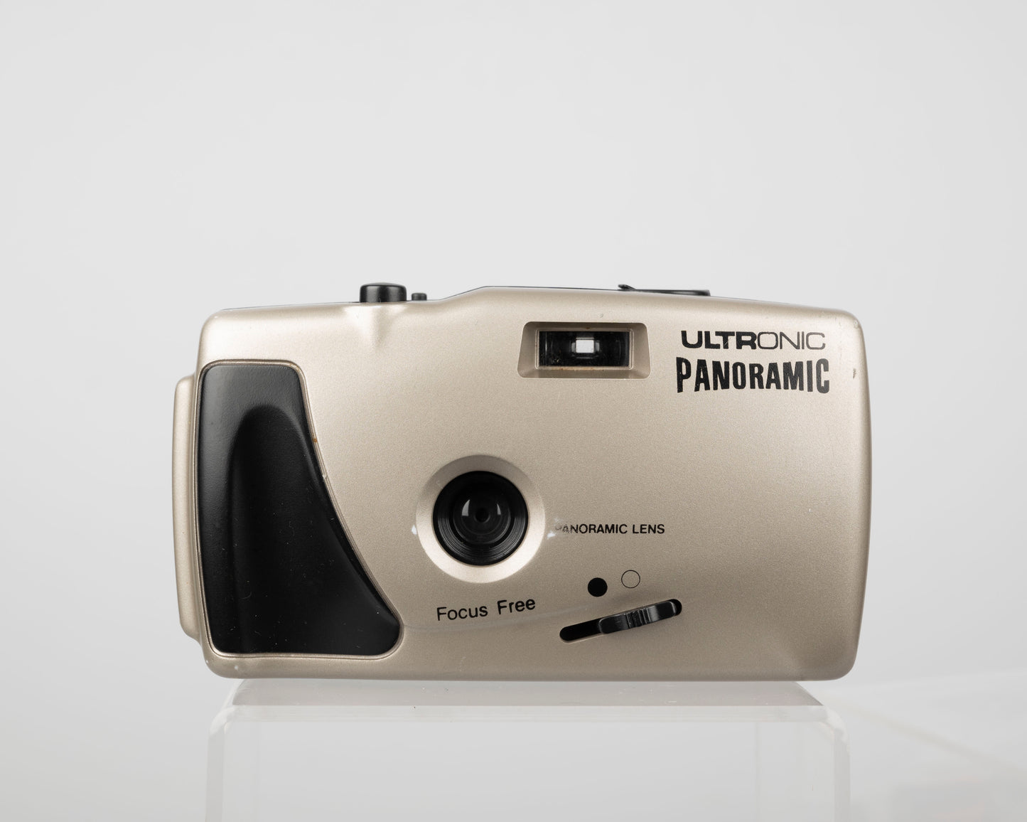 Appareil photo 35 mm sans mise au point Ultronic Panoramic (Panorama Wide Pic) (série 812311)