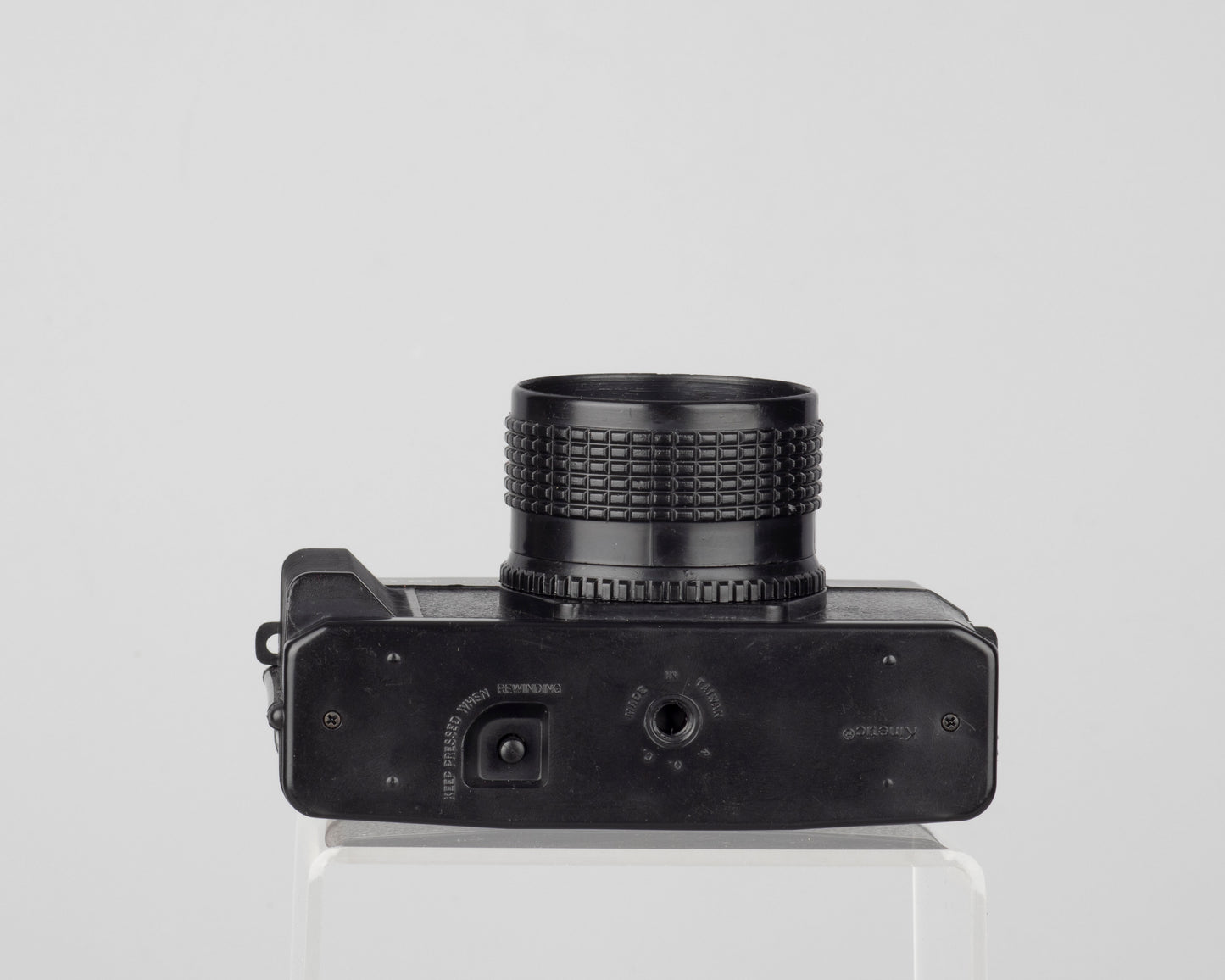 Appareil photo 35 mm sans mise au point avec objectif couleur optique cinétique Ultronic