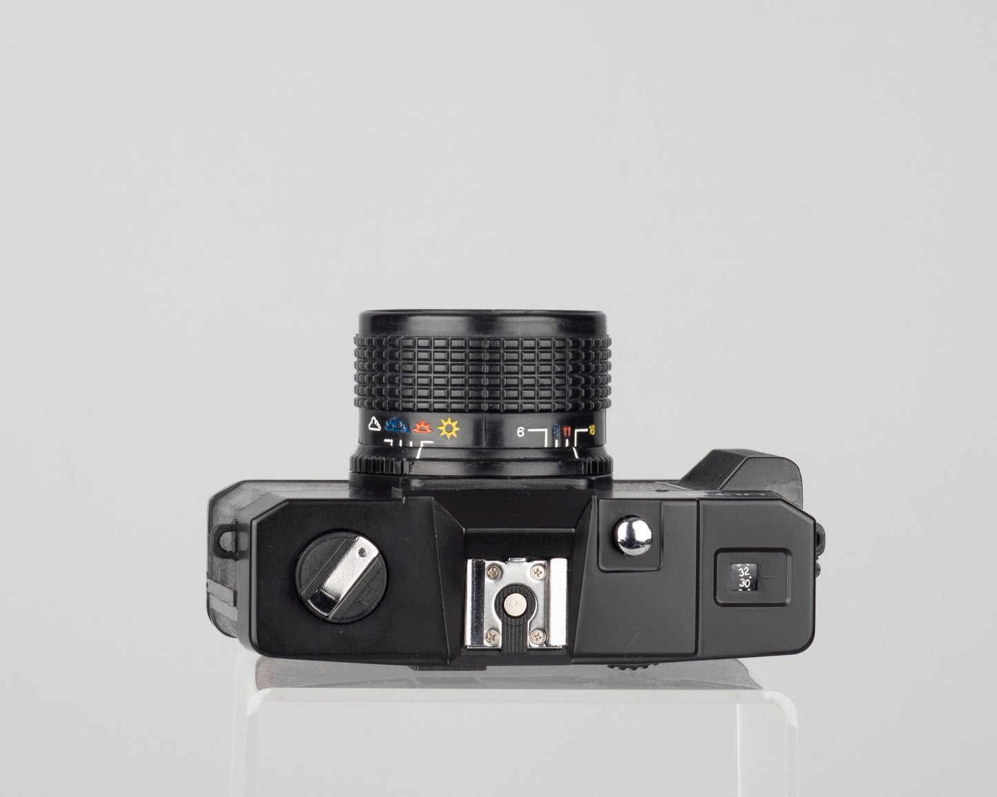 Appareil photo 35 mm sans mise au point avec objectif couleur optique cinétique Ultronic