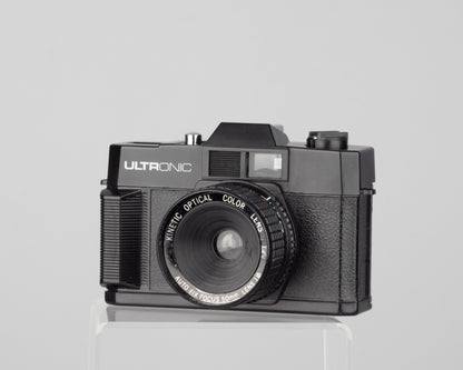 Appareil photo 35 mm sans mise au point avec objectif couleur optique cinétique Ultronic
