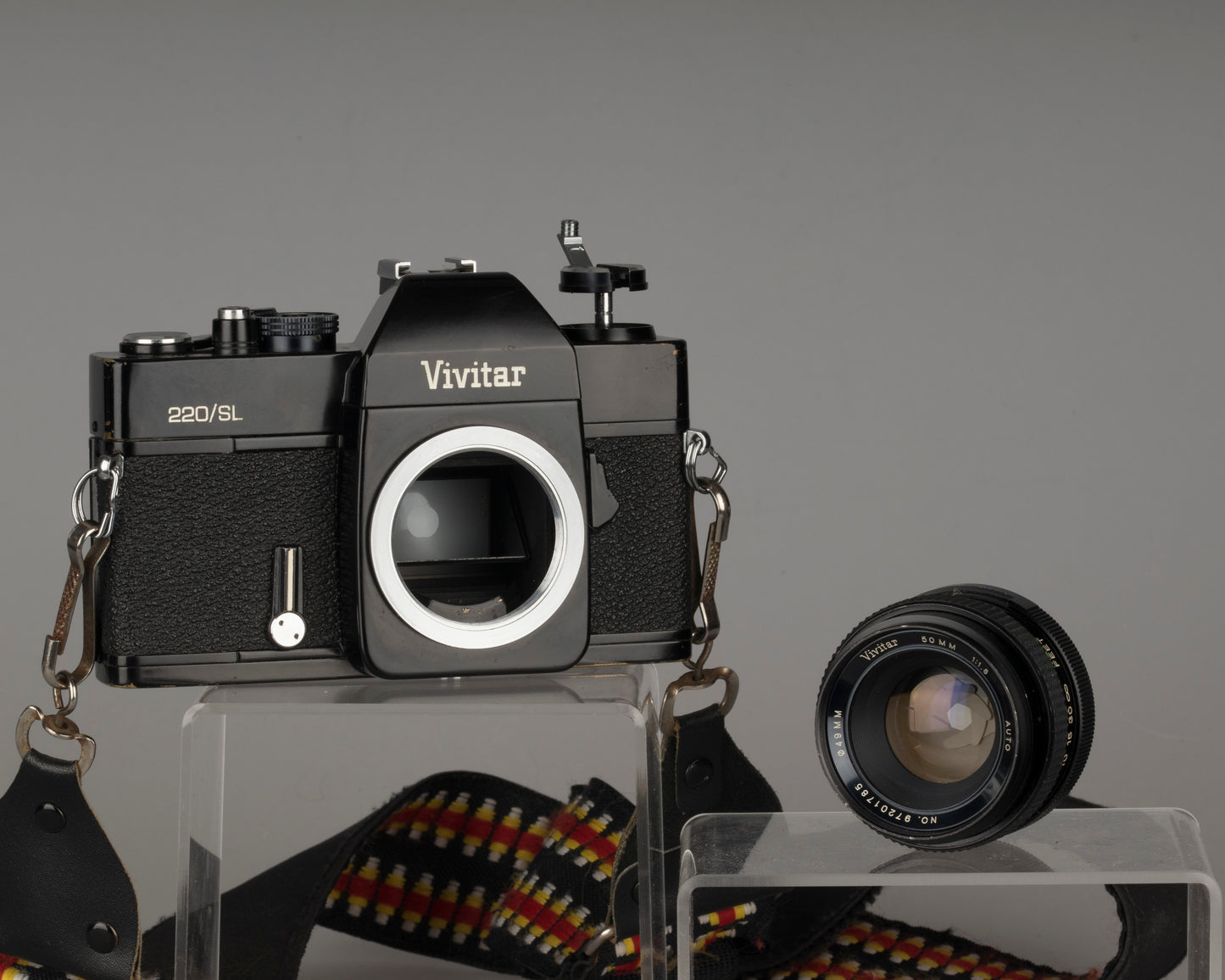 Appareil photo reflex Vivitar 220/SL 35 mm avec objectif 50 mm f1.8 et étui toujours prêt