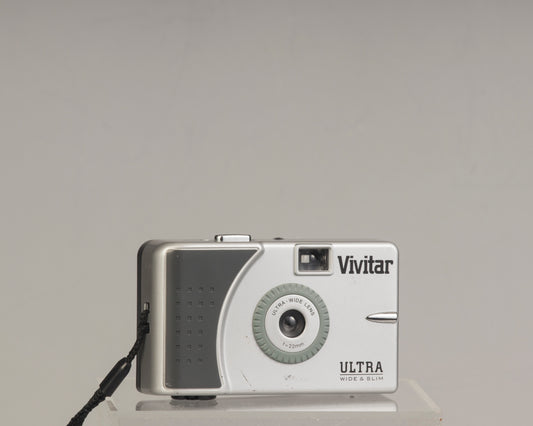 Vivitar Ultra Wide and Slim 35mm film camera (serial 40424A)