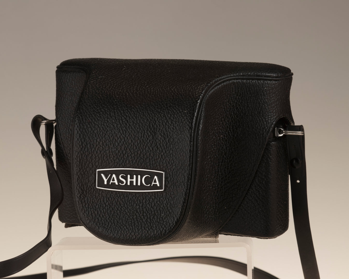 Yashica MG-1 rangefinder 35mm camera