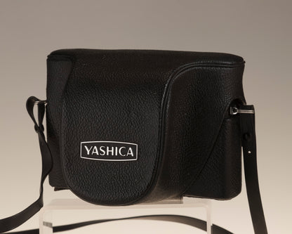 Yashica MG-1 rangefinder 35mm camera