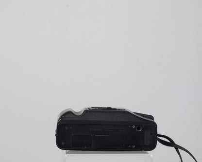 Yashica DF-10S 35mm film camera w/ case (serial 225490)
